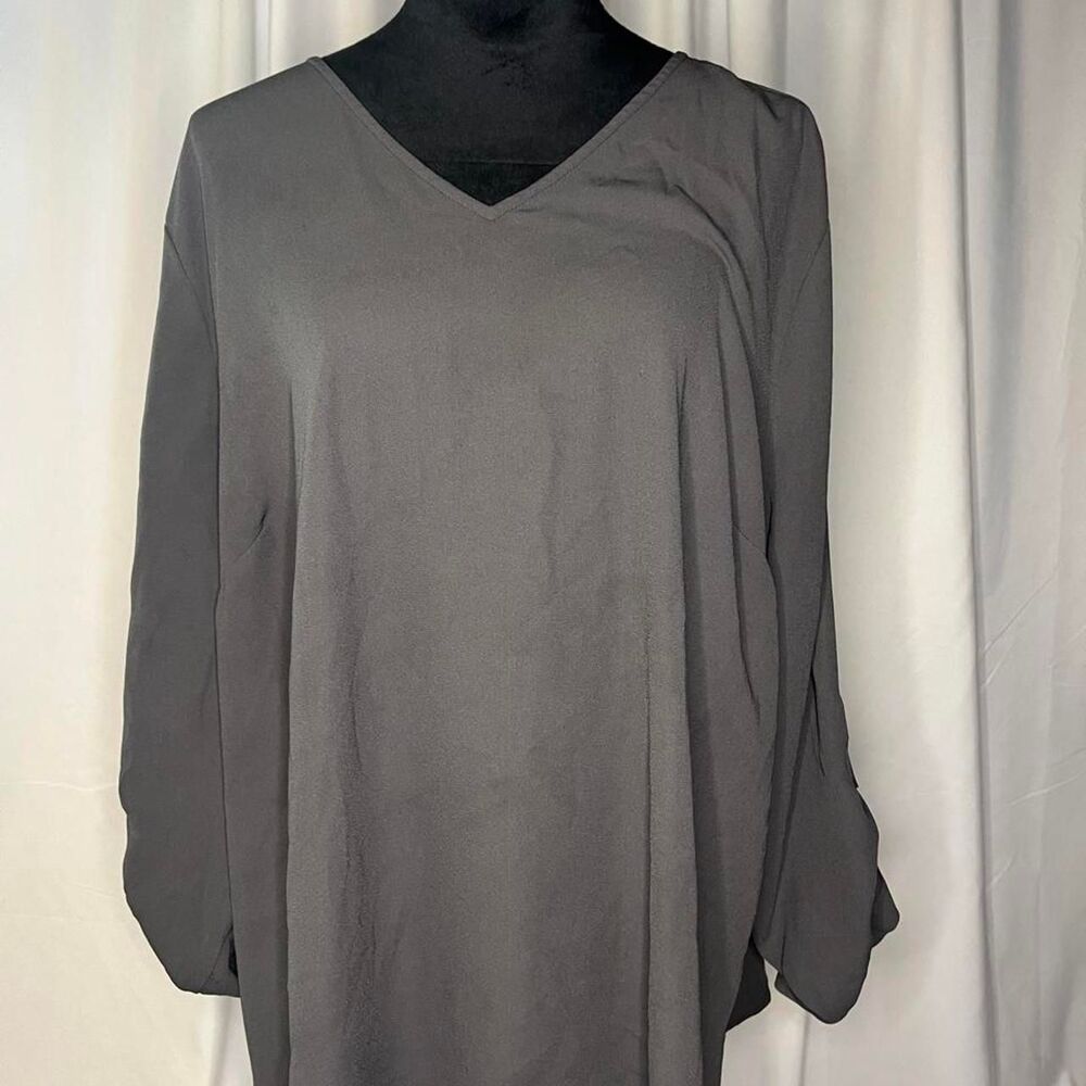 Maurices Women's Grey and Black Blouse